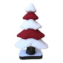 Cargar imagen en el visor de la galería, Árbol de Navidad Decorativo de Tela Rojo y Blanco con Efecto Nieve y Detalles de Piñas (38x24x10 cm)
