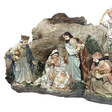 Cargar imagen en el visor de la galería, Escena de Navidad Figuras de Nacimiento de Resina para Decoración de Navidad 31x11.3x16.5 cm
