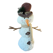 Cargar imagen en el visor de la galería, Muñeco de Nieve Navideño Decorativo - Modelo aleatorio 34x14x44 cm - Material Arena y Poliéster - Adorno de Navidad
