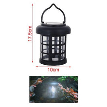 Cargar imagen en el visor de la galería, Set de 4 Luces Solares LED Decorativas para Jardín con Estilo Farol Vintage - Impermeable, Encendido Automático - Ideal para Exteriores y Caminos
