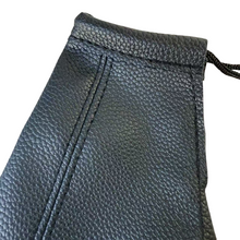 Cargar imagen en el visor de la galería, Funda para Freno de Mano Universal de Coche – Polipiel Negra, 31x15 cm, Protector de Palanca Estacionamiento, Fácil de Instalar
