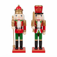 Cargar imagen en el visor de la galería, Set de 2 Soldaditos Cascanueces de Madera Rojo y Verde - Adorno Navideño Tradicional de 20x7x6 cm
