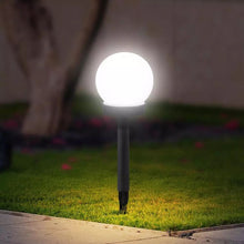 Cargar imagen en el visor de la galería, Set de 6 Luces Solares LED para Jardín con Forma de Bola Blanca - Lámpara de Exterior Impermeable, Luz Blanca Fría, Estaca de Plástico para Decoración de Caminos y Patio
