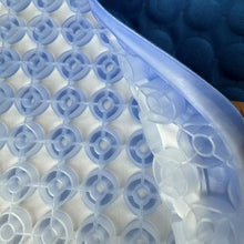 Cargar imagen en el visor de la galería, Cojín Silicona Refrigerante Transpirable Antideslizante para Asiento de Automóviles, Oficina, Casa - Maxia Market
