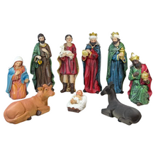Cargar imagen en el visor de la galería, Nacimiento Belén 9 Figuras 25 cm en Resina – Portal de Belén con Reyes Magos, Sagrada Familia, Pastor y Animales – Multicolor
