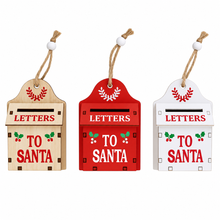 Cargar imagen en el visor de la galería, Set 3 Colgantes Buzón de Madera “Carta a Santa Claus” – Decoración Navideña 6,5 x 3 x 9,7 cm
