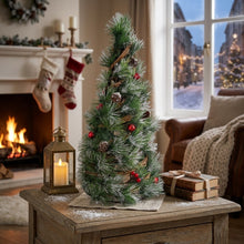 Cargar imagen en el visor de la galería, Árbol de Navidad Cónico de Mesa con Efecto Nieve y Piñas Naturales (24x24x48 cm) - Mini Pino Decorativo con Bayas Rojas y Adornos Rústicos para Hogar y Oficina
