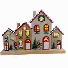 Cargar imagen en el visor de la galería, Casa de Madera Navideña con Luz LED, Decoración de Navidad de Pueblo con Niños y Abetos, 25x4.5x18 cm, Modelo Surtido (1 Unidad)

