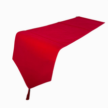 Cargar imagen en el visor de la galería, Camino de Mesa Rojo de Navidad 32x180 cm con Borlas – Decoración Elegante y Festiva para Mesa de Comedor, Fiestas y Hogar
