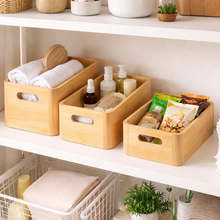 Cargar imagen en el visor de la galería, Juego de 3 Cestas de Bambú para Almacenaje – Cajas Organizadoras Naturales de Diferentes Tamaños con Ranura para Asa

