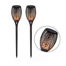 Cargar imagen en el visor de la galería, Antocha de luz Solar LED Efecto llamas Pack 2 Para decoración de Jardín, Lámpara Luz Solar de Jardín Impremeable
