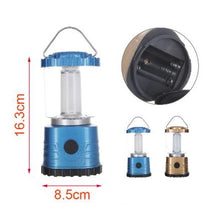 Cargar imagen en el visor de la galería, Lámpara de Camping LED 6W Portátil – Funciona con 3 Pilas AA, Linterna para Acampar, Pesca, Senderismo y Emergencias – 16.3 cm – Color Aleatorio (Copia)
