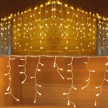 Cargar imagen en el visor de la galería, Cortina de Luces LED de Navidad 200 LED – 5 m, 40 Tiras, 8 Funciones interior y exterior
