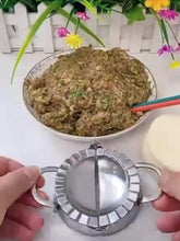 Cargar imagen en el visor de la galería, Maxia - Molde de Empanadillas Acero Inoxidable
