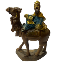 Cargar imagen en el visor de la galería, Figura Belen Set 3 Reyes Magos a Camello 9x11cm Aproximadamente Para Decoración de Navidad Día de Reyes
