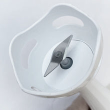 Cargar imagen en el visor de la galería, Batidora de Mano Inmersión 250W Hoja Acero Inox Electrico Con Vaso con Tapa
