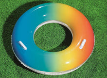 Cargar imagen en el visor de la galería, Flotador gigante 91cm con asas Arco iris, Multicolor  color surtido
